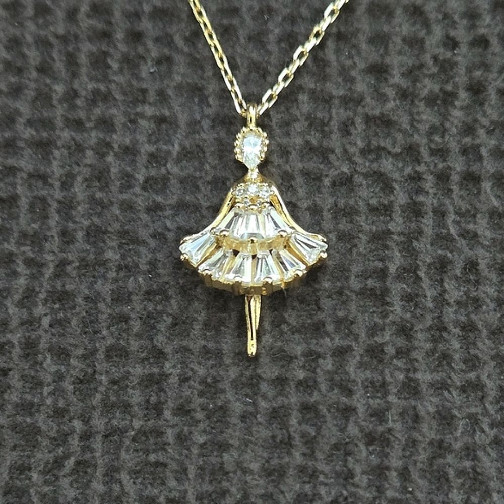 Rachel Zoe Gold💛 Ballerina🩰 Pendant Necklace - NWT